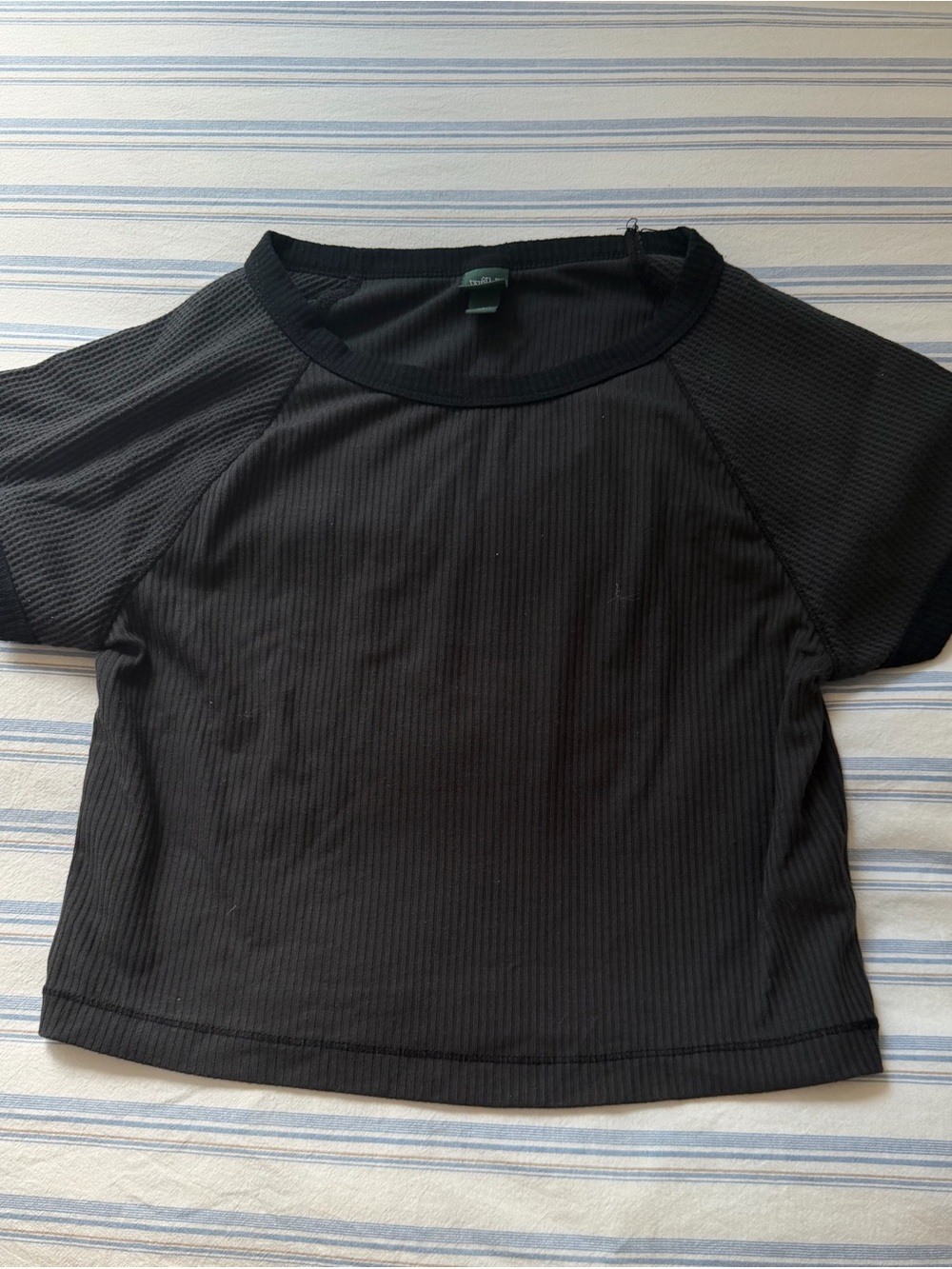 Black Ribbed Short Sleeve Crop Top